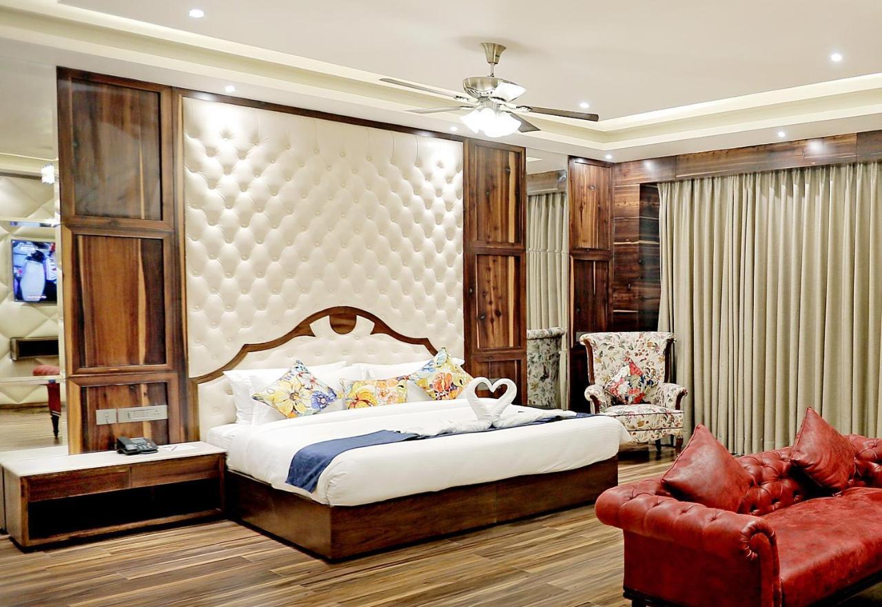 Hotel Vintage Zirakpur Chandigarh Panchkula Eksteriør bilde